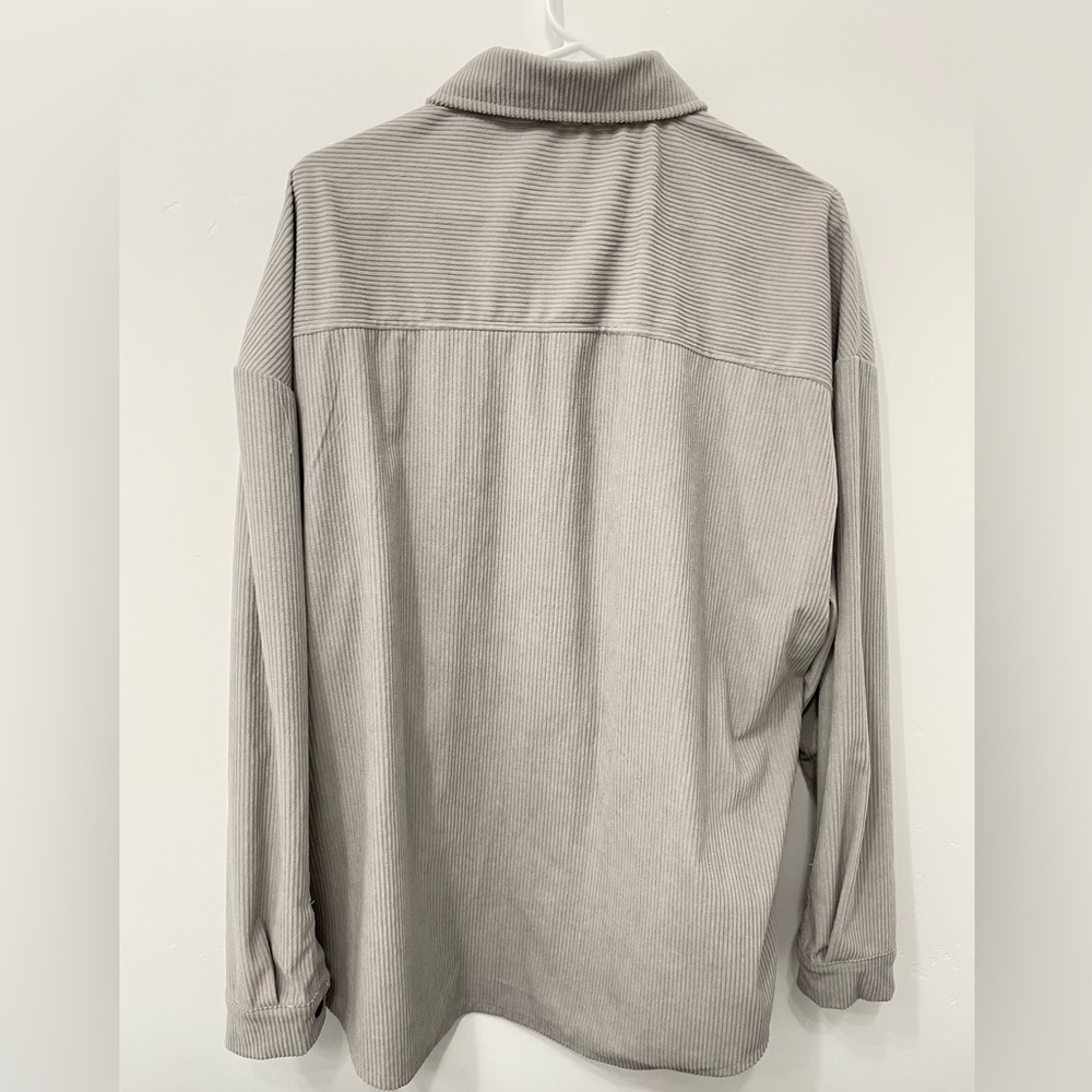 Gray corduroy button up - Picture 4 of 4